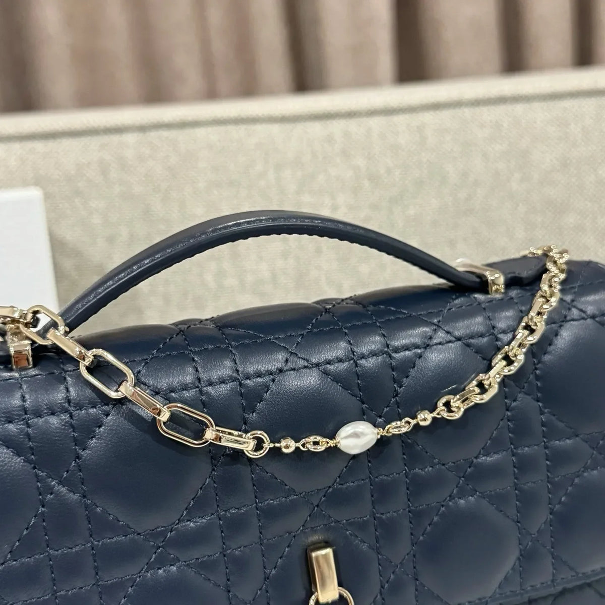 Pearl WOC Clutch Shoulder Bag 135435