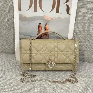 Pearl WOC Pearl Chain Crossbody Shoulder Bag