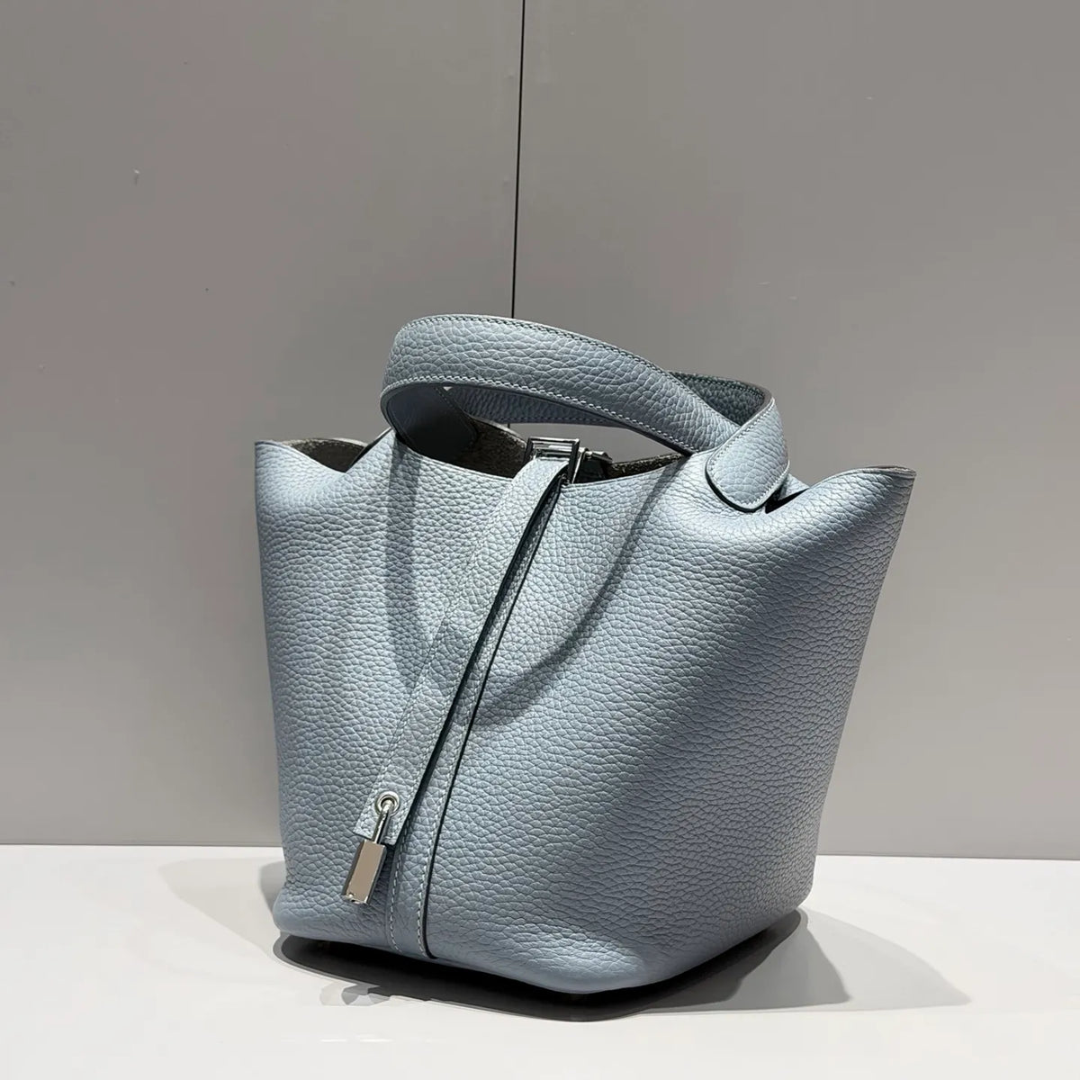Picotin 18 TC Clemence Leather Bucket Bag Blue Lin