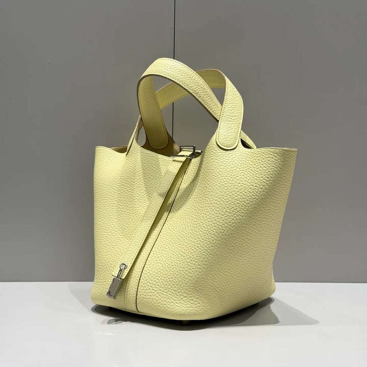 Picotin 18 TC Clemence Leather Bucket Bag Jaune Milton