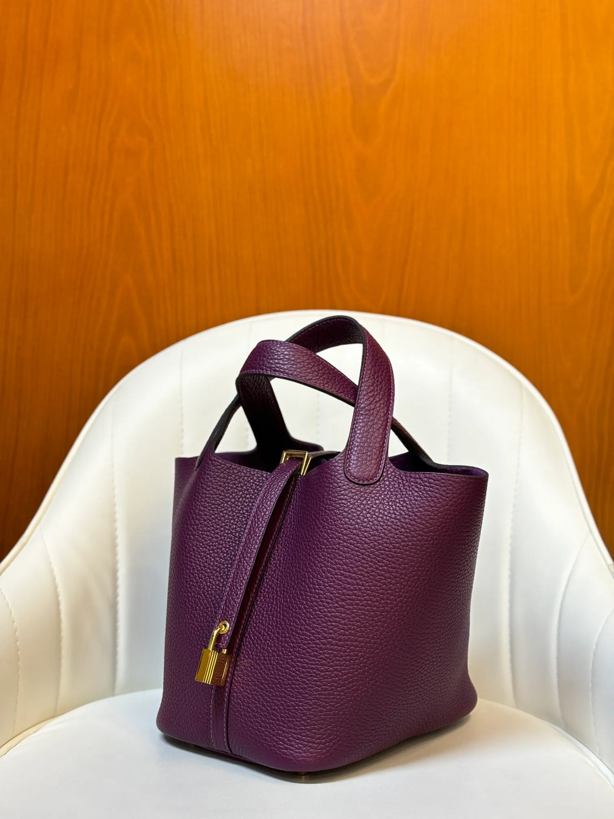 Picotin 18 TC Leather Bucket Bag Anemone Purple