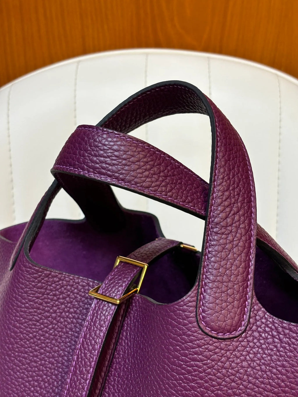 Picotin 18 TC Leather Bucket Bag Anemone Purple