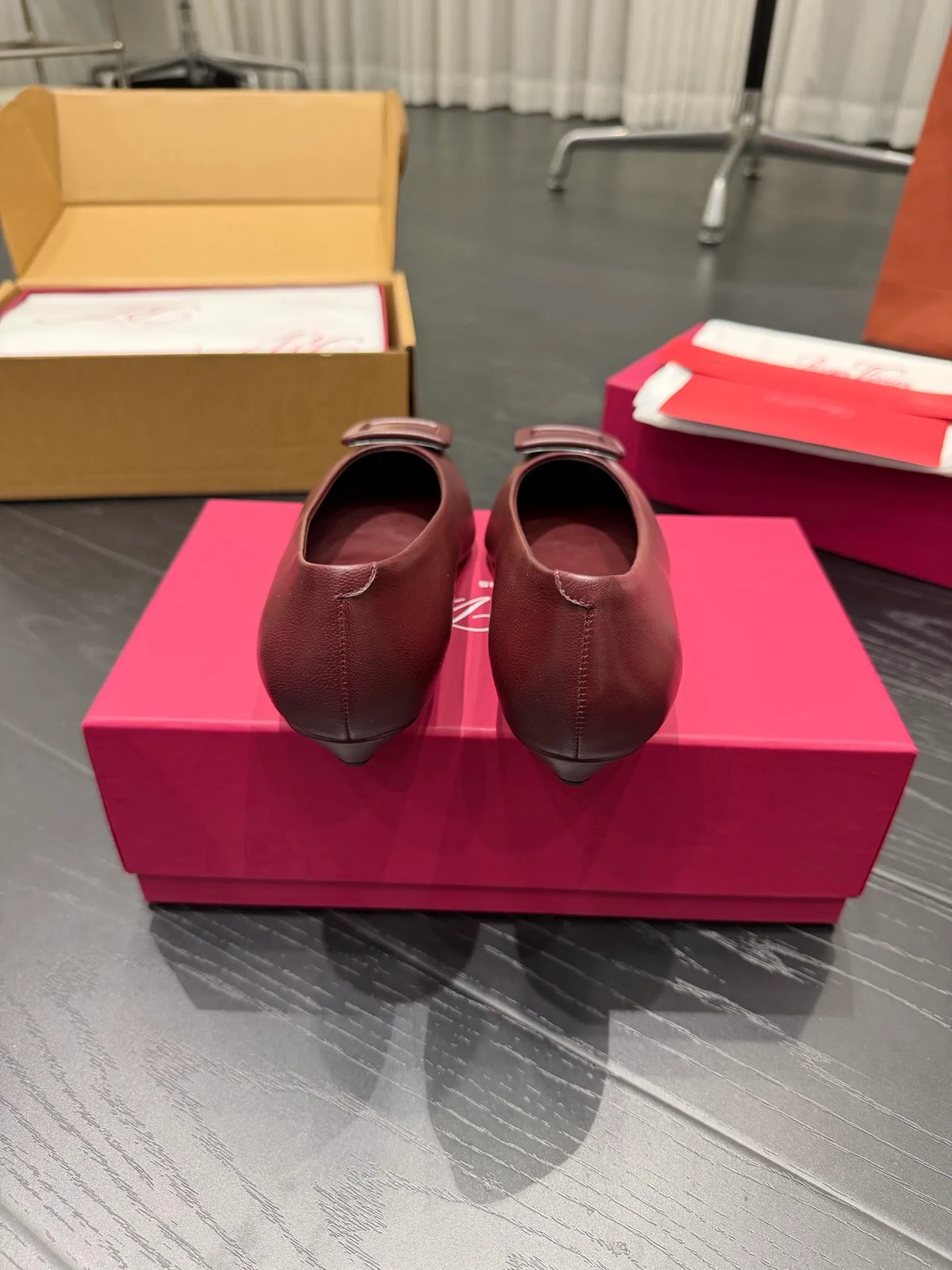 Pointed-Toe Square Buckle Low-Heeled Flats 274047