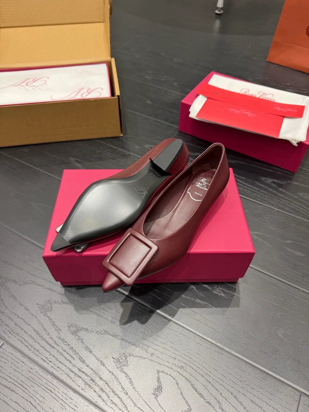 Pointed-Toe Square Buckle Low-Heeled Flats 274047