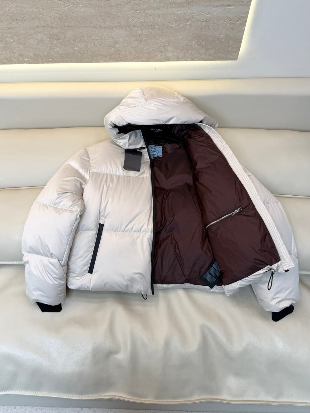 PR Women's White Goose Down Short Jacket