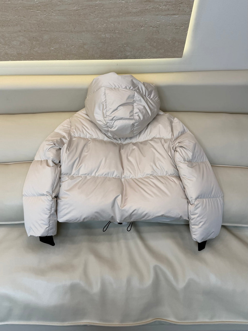 PR Women's White Goose Down Short Jacket