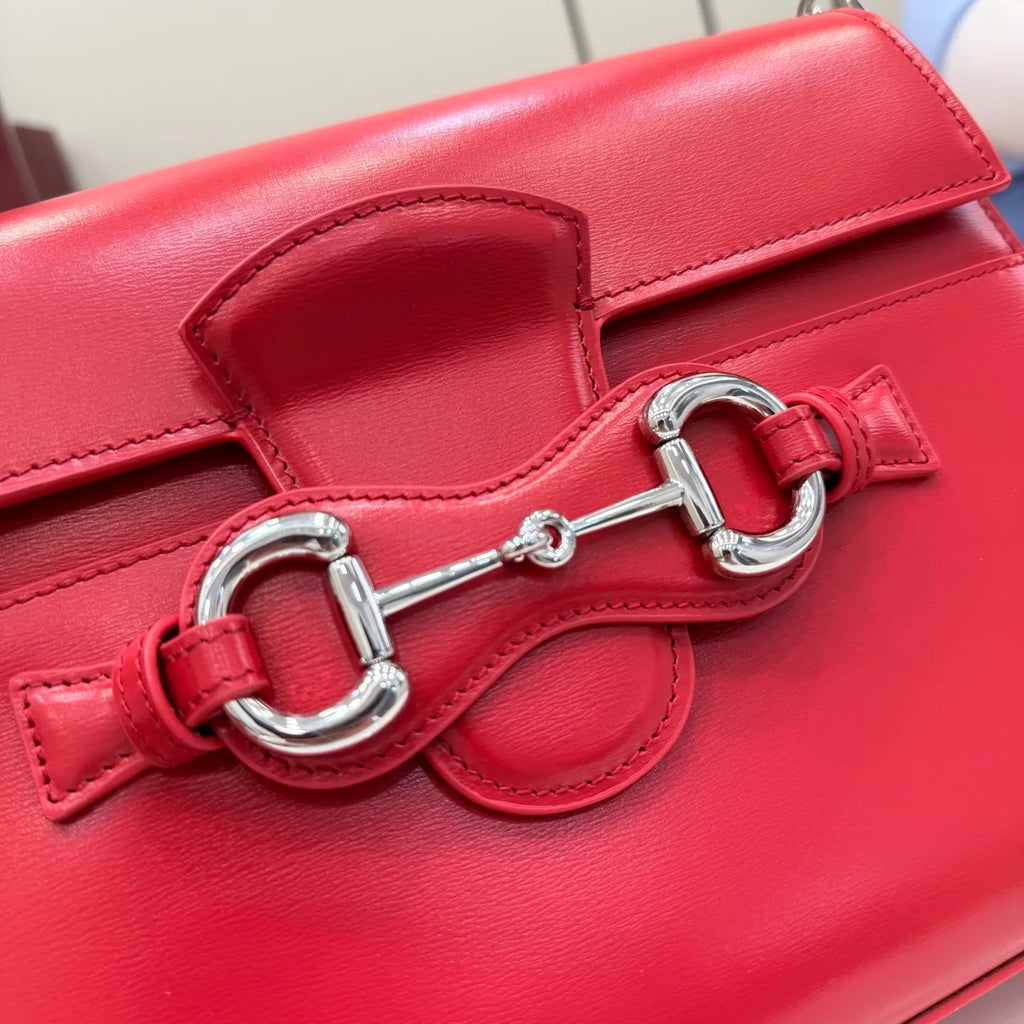 Primavera Glossy Leather 10.8 in Handbag 838179