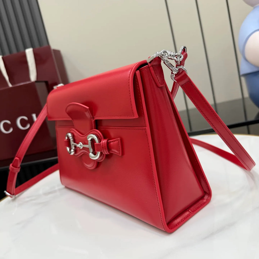 Primavera Glossy Leather 10.8 in Handbag 838179