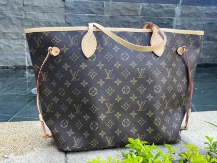 Classic Coated Fabric Shopping Handbag M40995