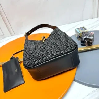 ROSE Raffia Straw 8.7 in Hobo Bag 823812/713938