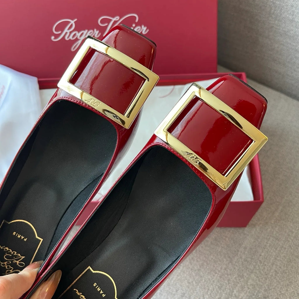 RV Women's Patent Leather Buckle Mid-Heel Pumps