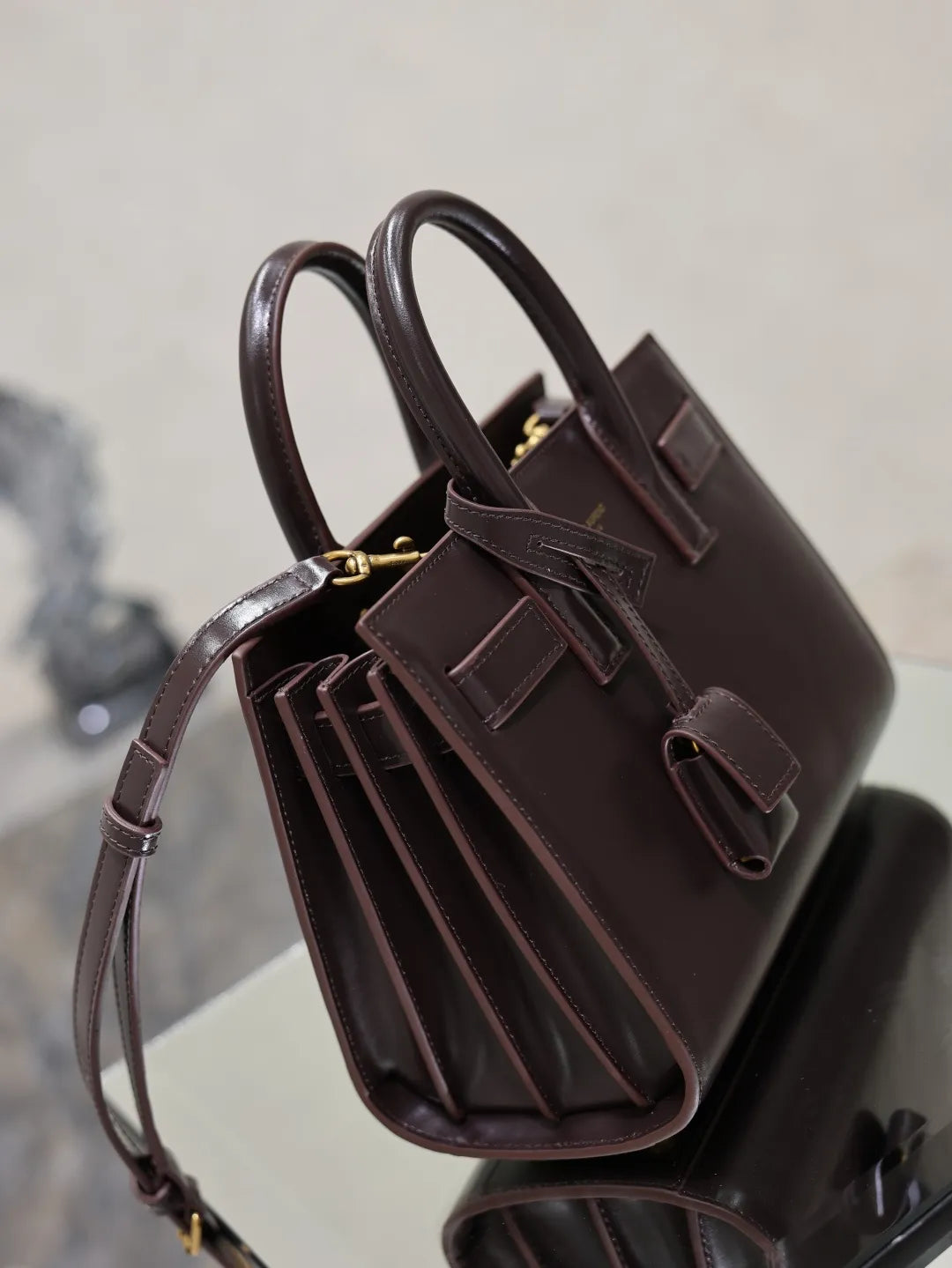 Sac de Jour 8.7 in Cowhide Accordion Bag 717440