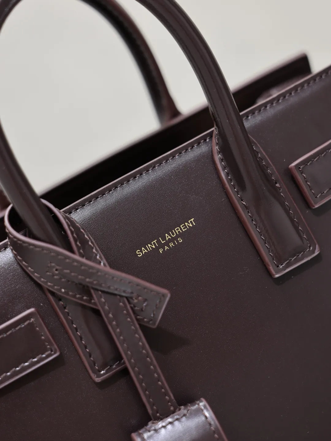 Sac de Jour 8.7 in Cowhide Accordion Bag 717440