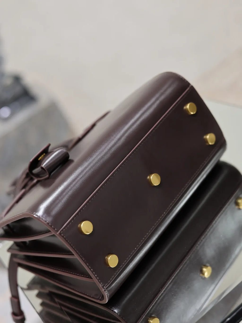 Sac de Jour 8.7 in Cowhide Accordion Bag 717440