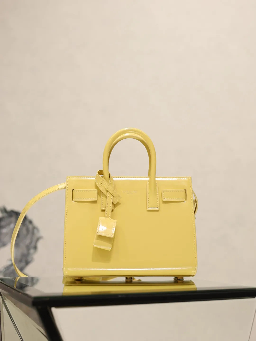 Sac De Jour 8.7 in Grained Leather Tote Bag 717440
