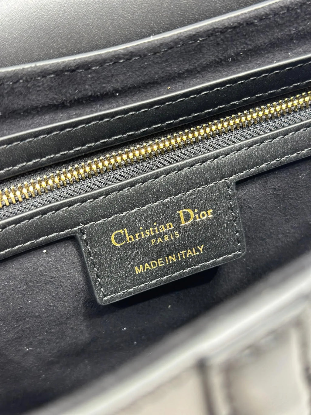 Saddle 9.4 in Calfskin Handbag 0466 Black