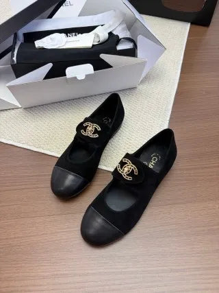 Sheepskin and Suede Shoes 255434