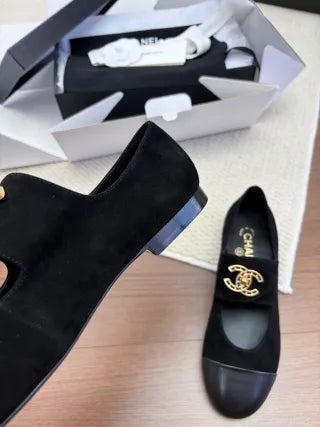 Sheepskin and Suede Shoes 255434