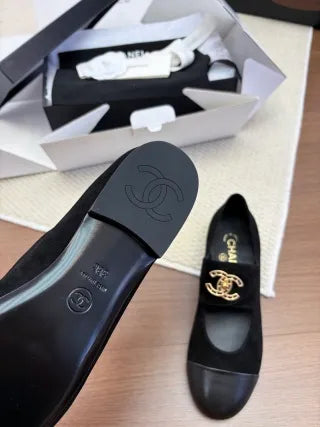Sheepskin and Suede Shoes 255434