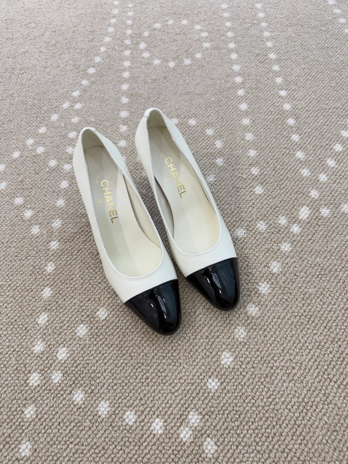 Sheepskin Little Apple 3.1 in Heels 246508