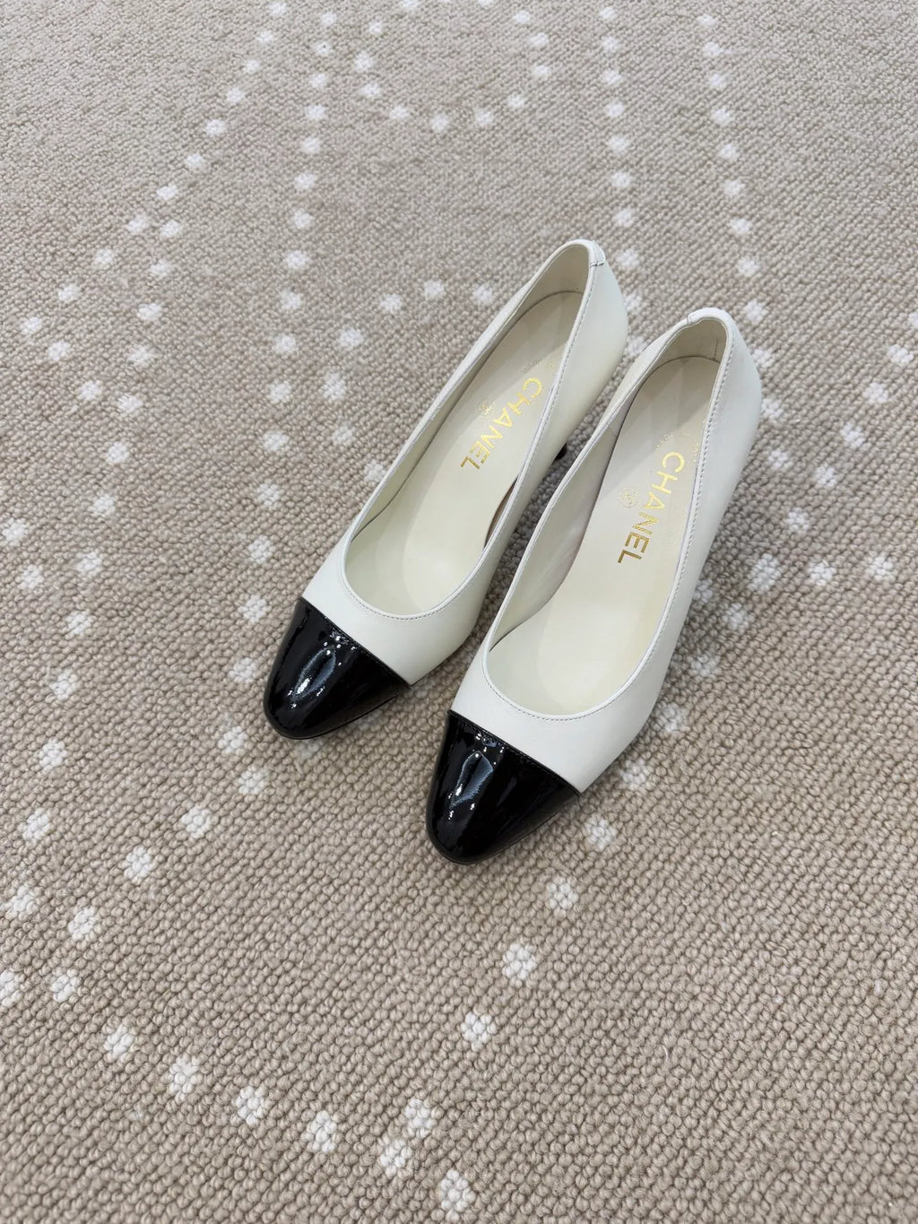 Sheepskin Little Apple 3.1 in Heels 246508