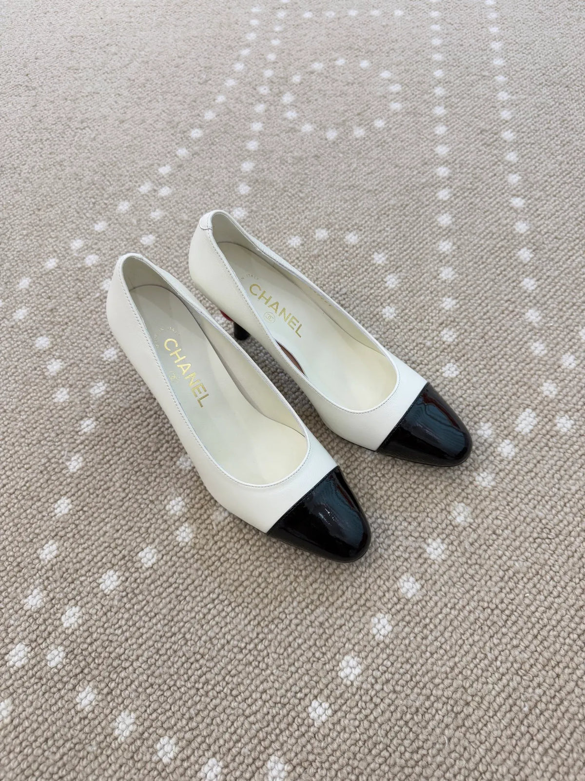 Sheepskin Little Apple 3.1 in Heels 246508