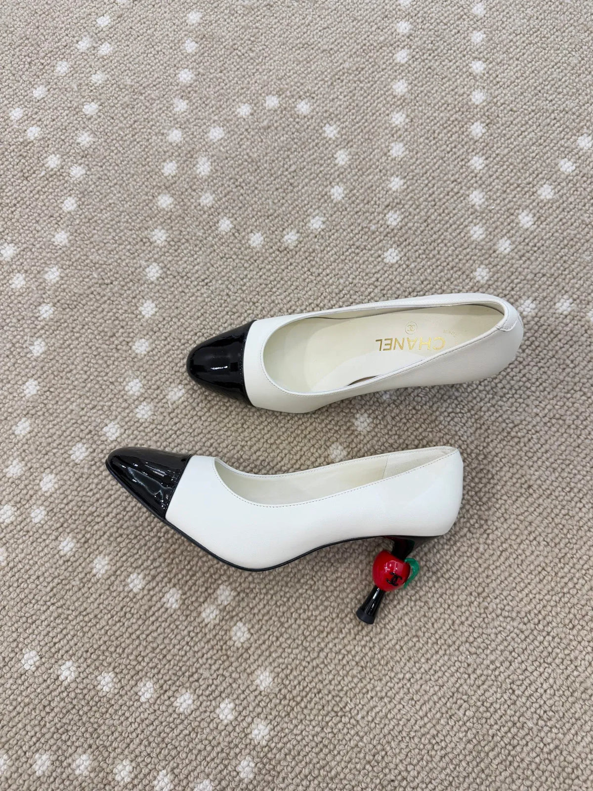 Sheepskin Little Apple 3.1 in Heels 246508