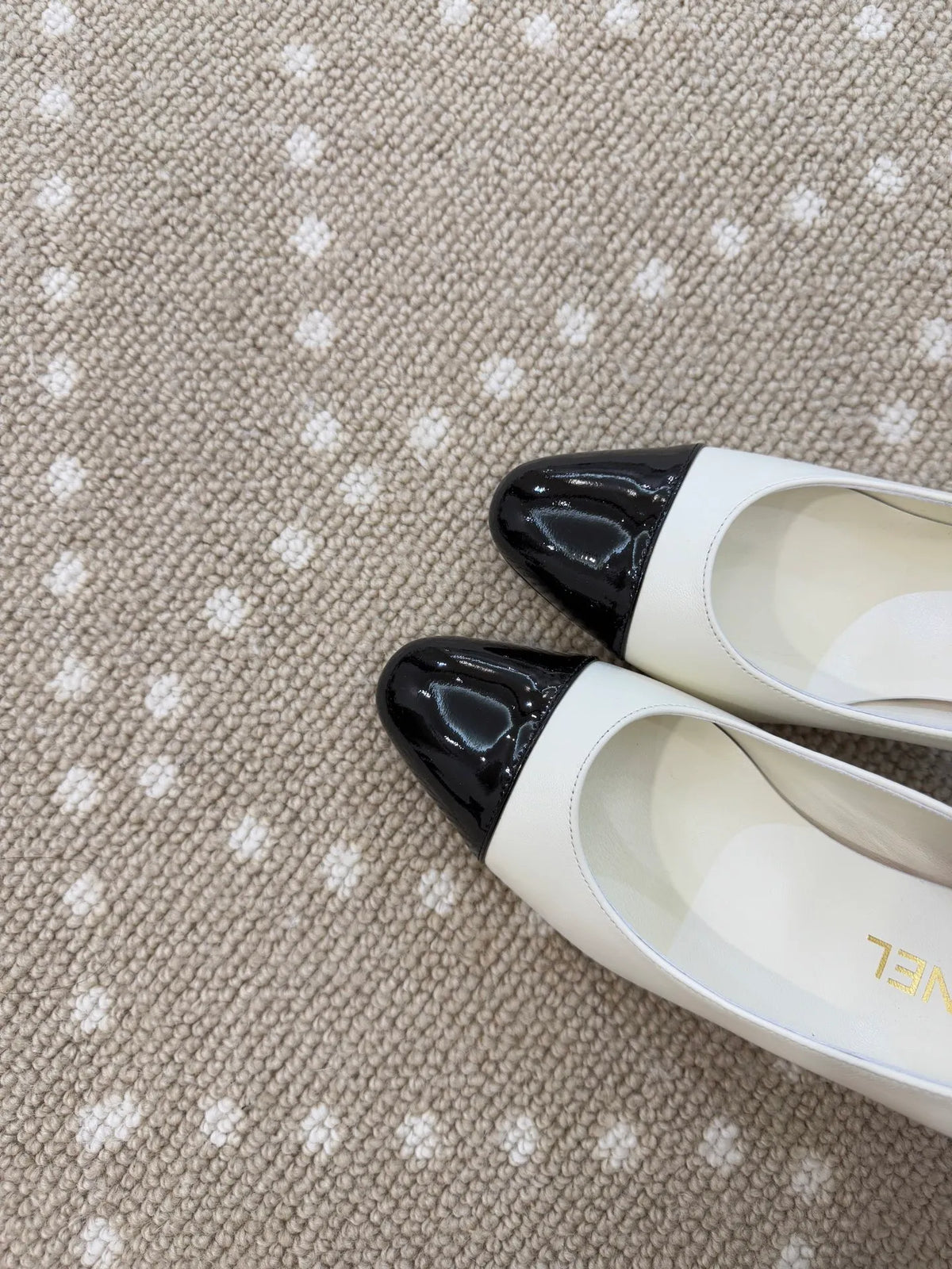 Sheepskin Little Apple 3.1 in Heels 246508