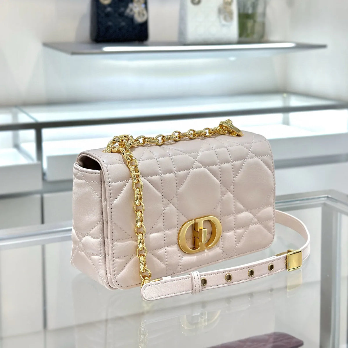 Small Chris 20 Cannage Chain Shoulder Bag