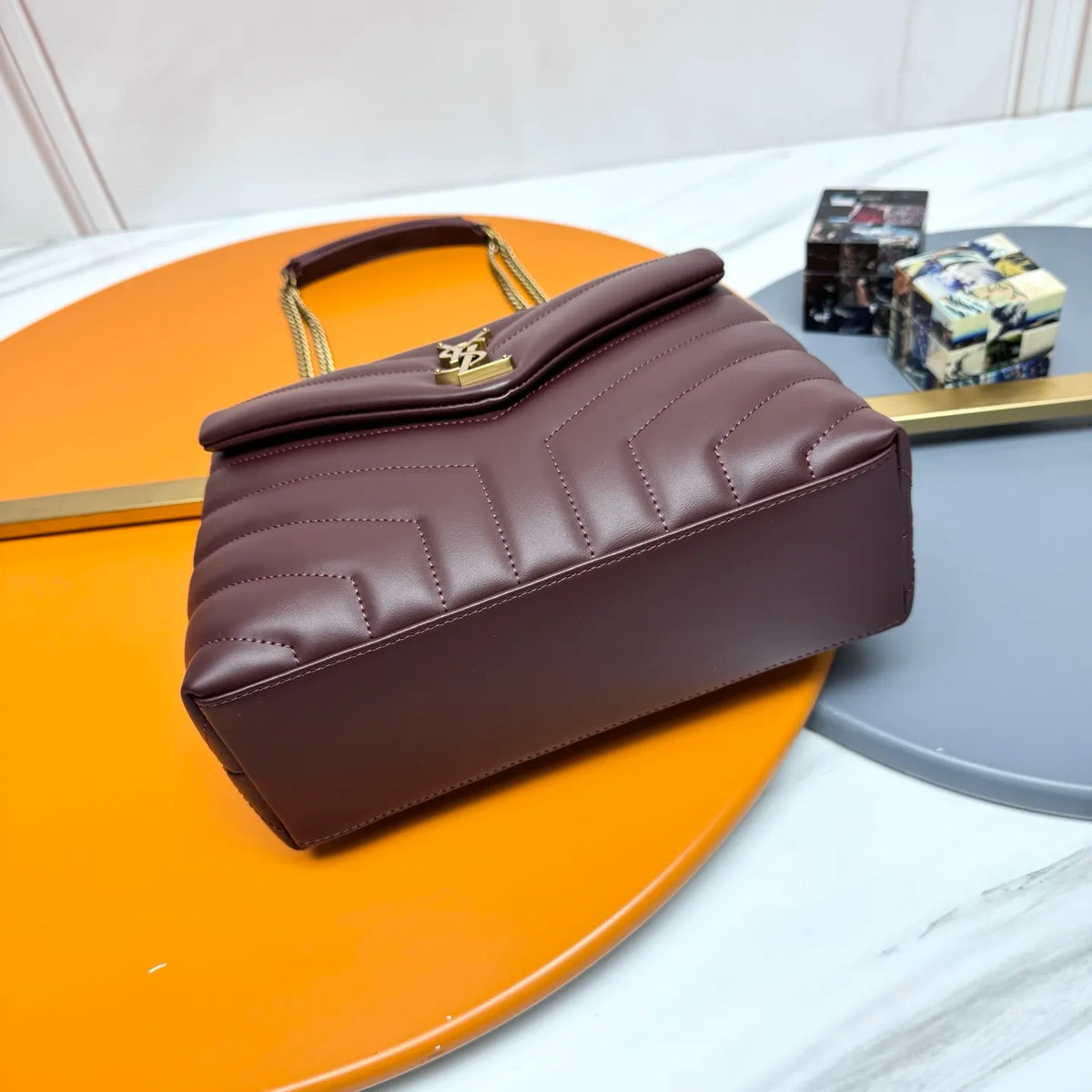 Small Leather 9.1 in Shoulder Bag 494699.ZX