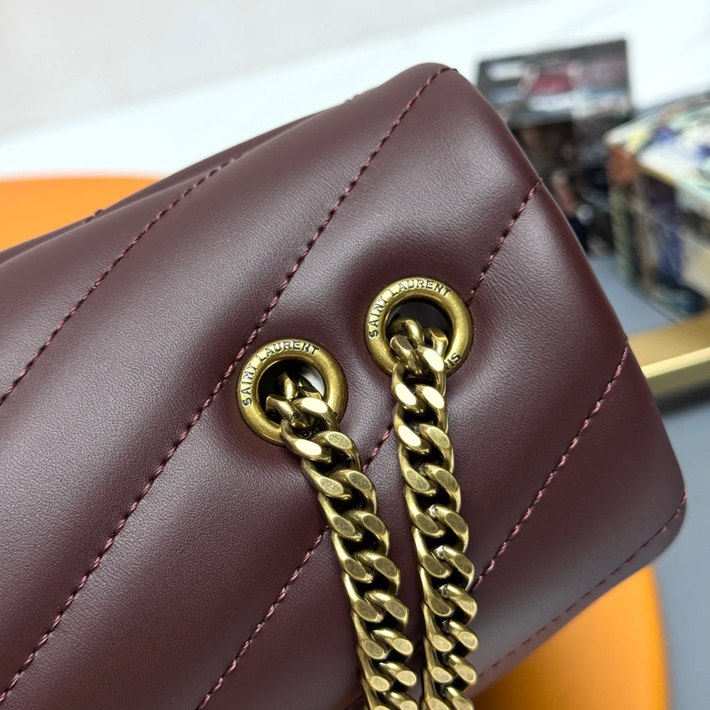 Small Leather 9.1 in Shoulder Bag 494699.ZX