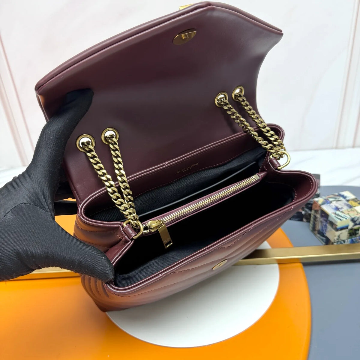 Small Leather 9.1 in Shoulder Bag 494699.ZX