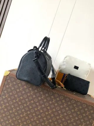Speedy Bandoulière 30 Monogram Leather Handbag