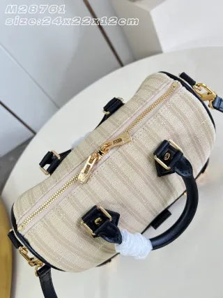Speedy Bandouliére Monogram Canvas 8.7 in Handbag M28761