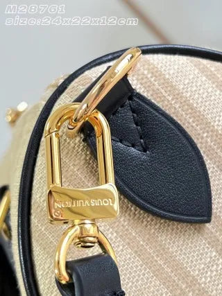 Speedy Bandouliére Monogram Canvas 8.7 in Handbag M28761