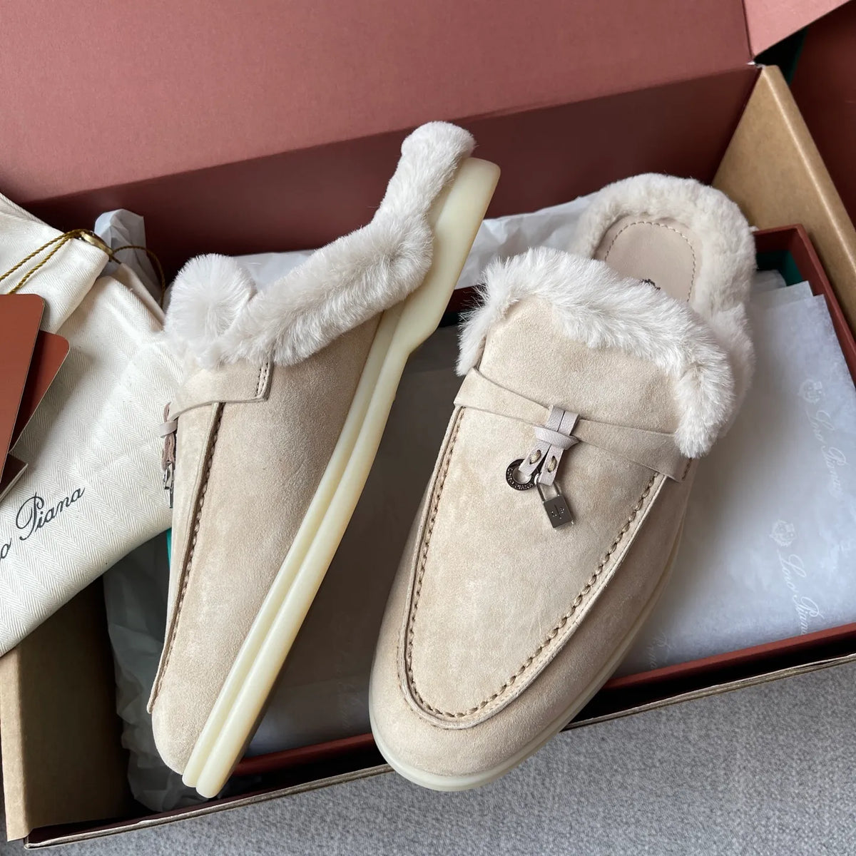 Suede Beaver Fur Slippers 281079