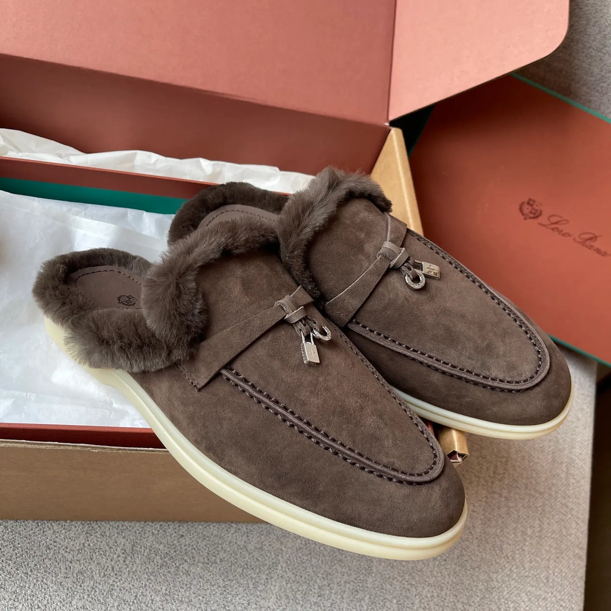 Suede Beaver Fur Slippers 281083