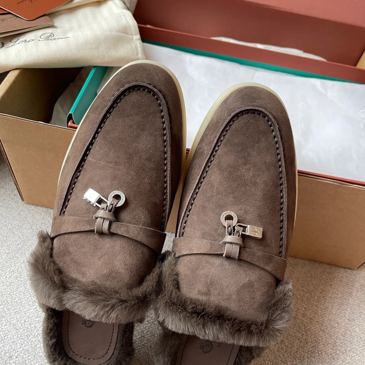 Suede Beaver Fur Slippers 281083