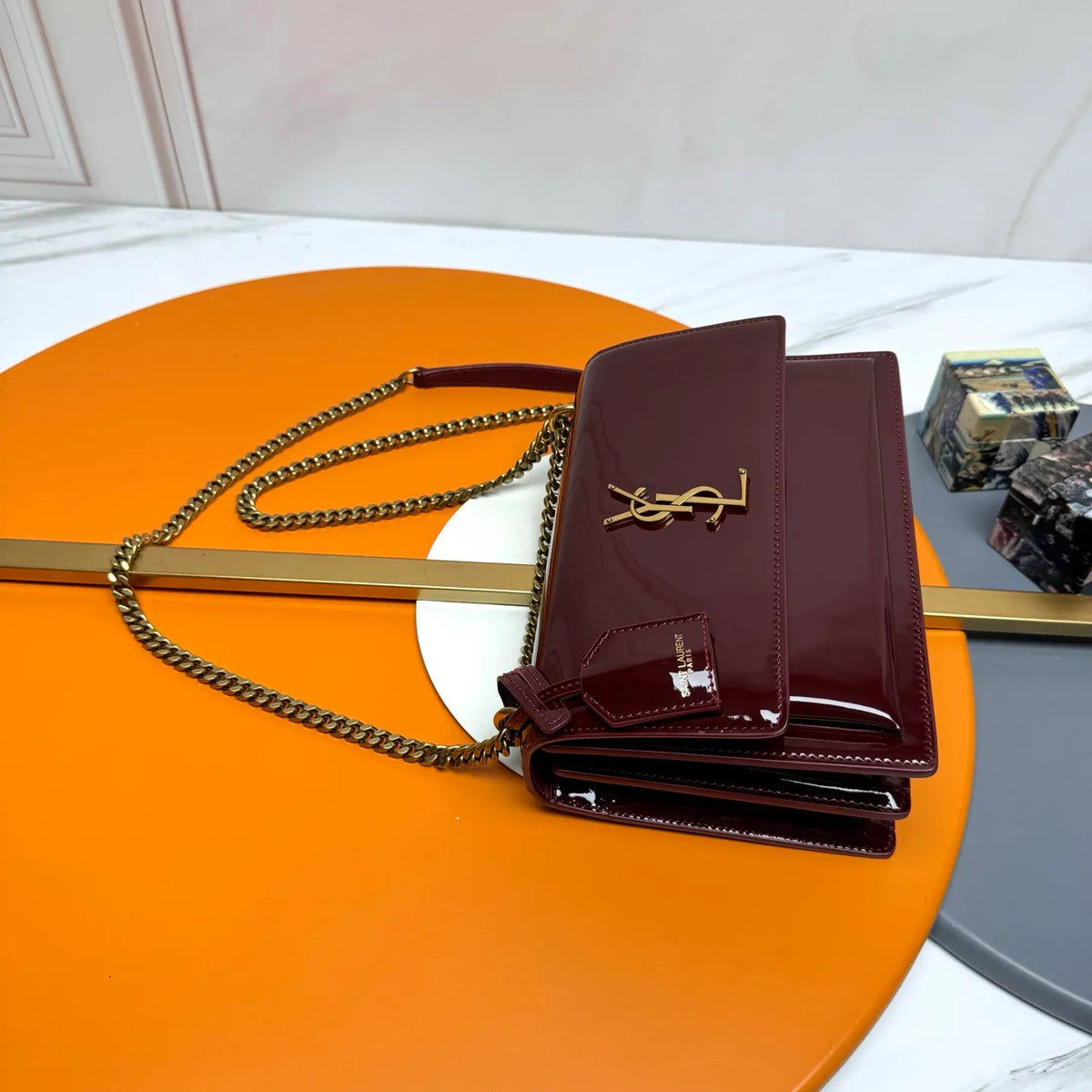 Sunset 8.7 in Glossy Patent Leather Bag 442906