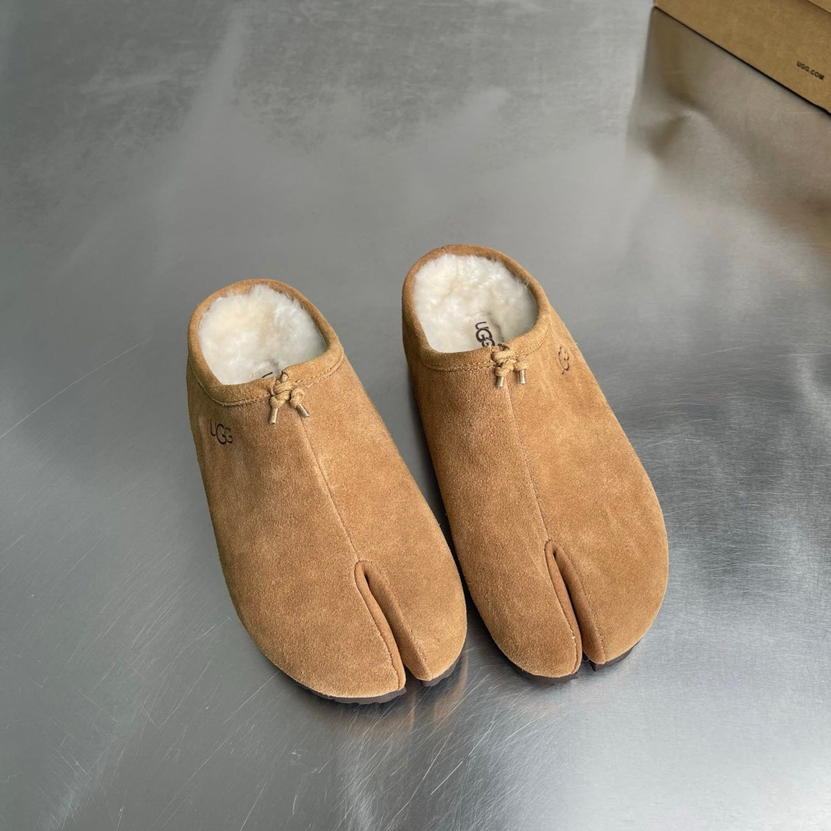 UGG Women's Split Toe Shearling Mule Slippers