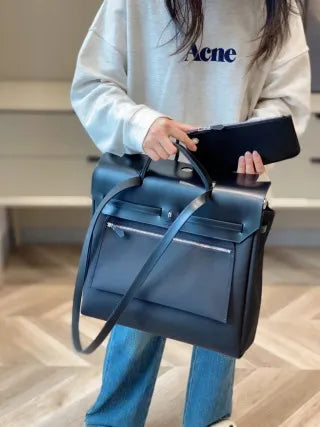 Unisex 15.4 in Casual Handbag Black Silver