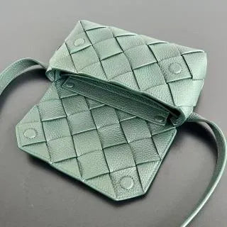 Unisex BV Diago Leather 7.5 in Waist Bag 805773