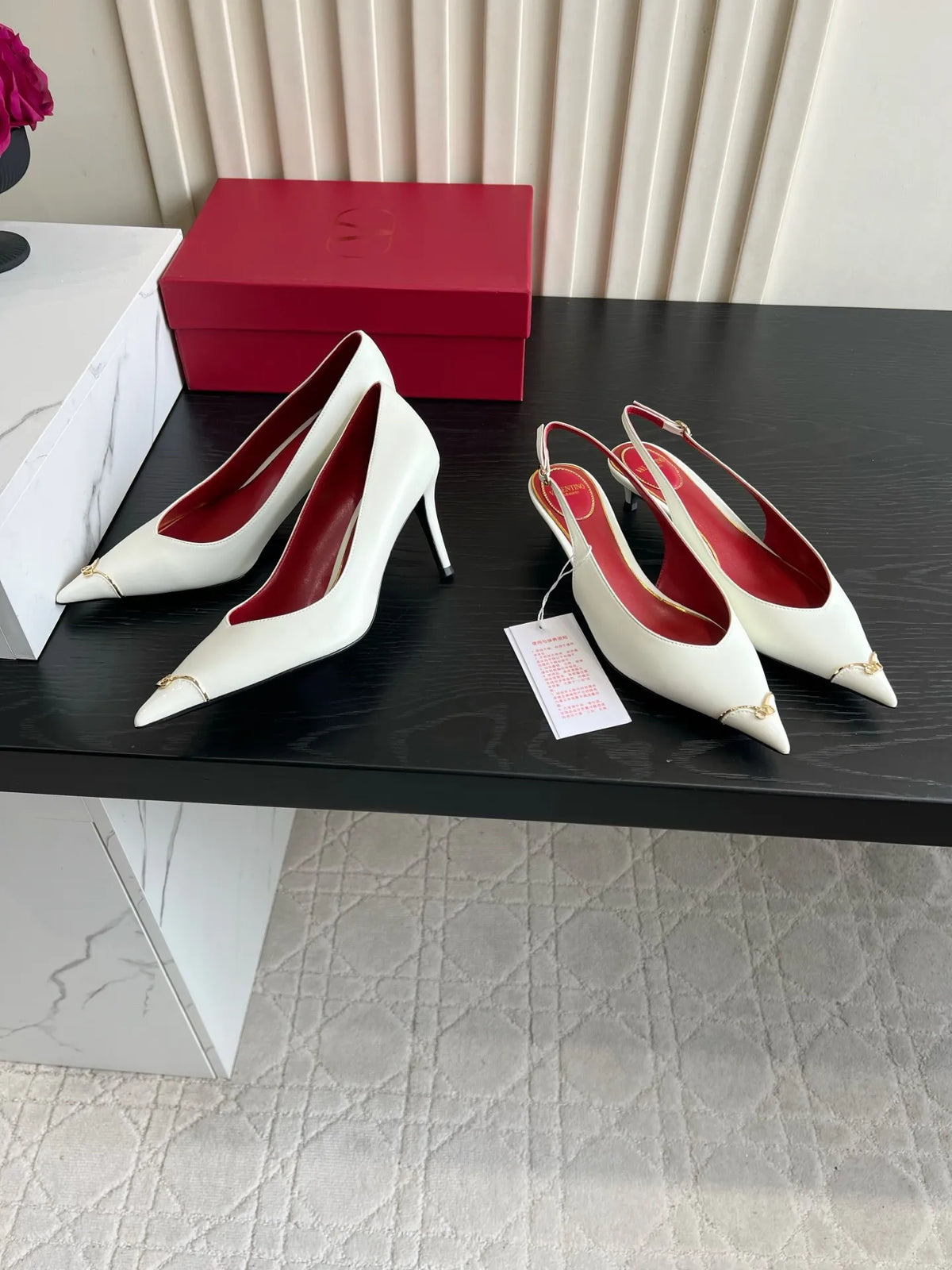 VAL Women's Valentin Heart Pointed Heels