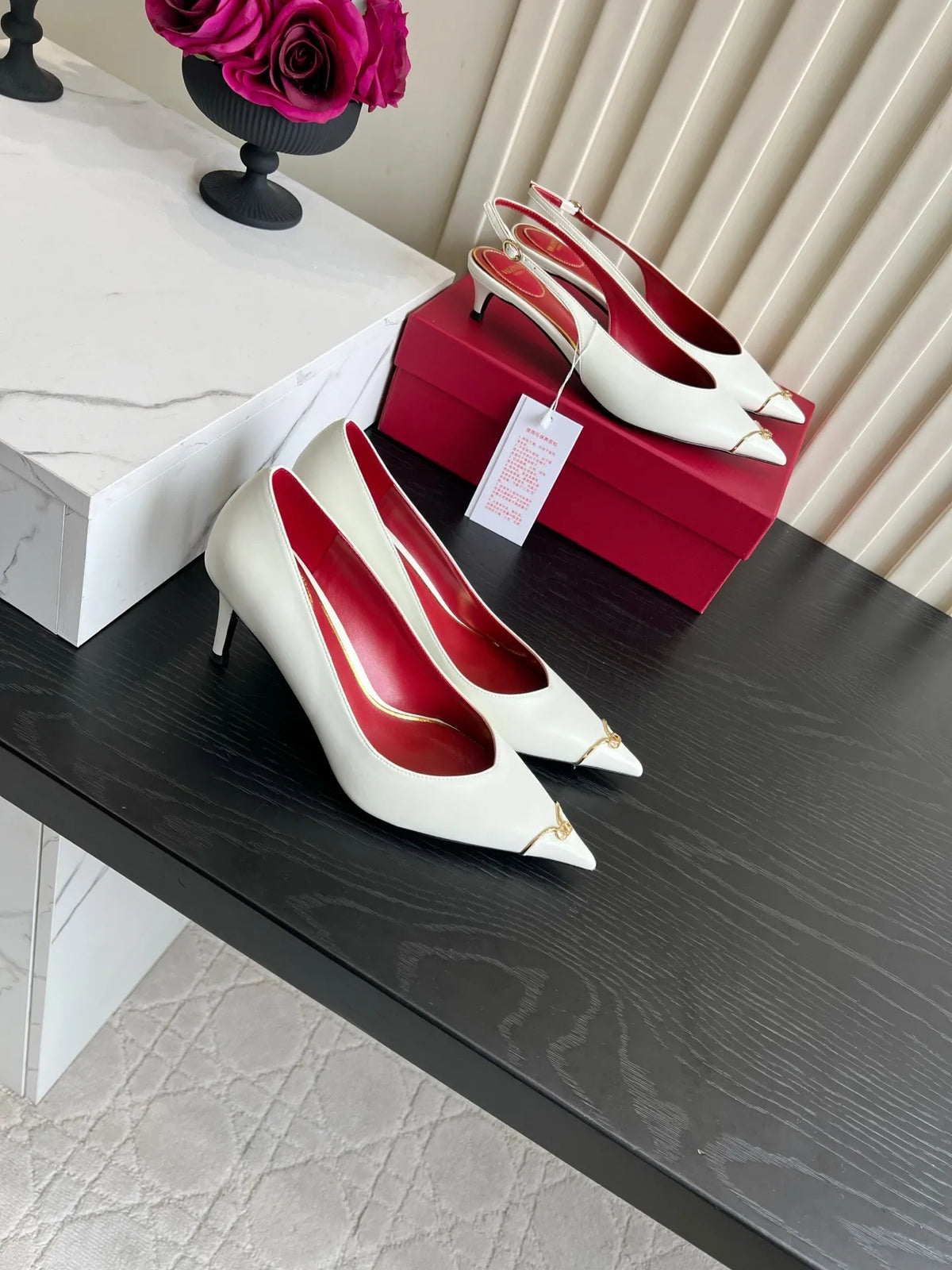 VAL Women's Valentin Heart Pointed Heels