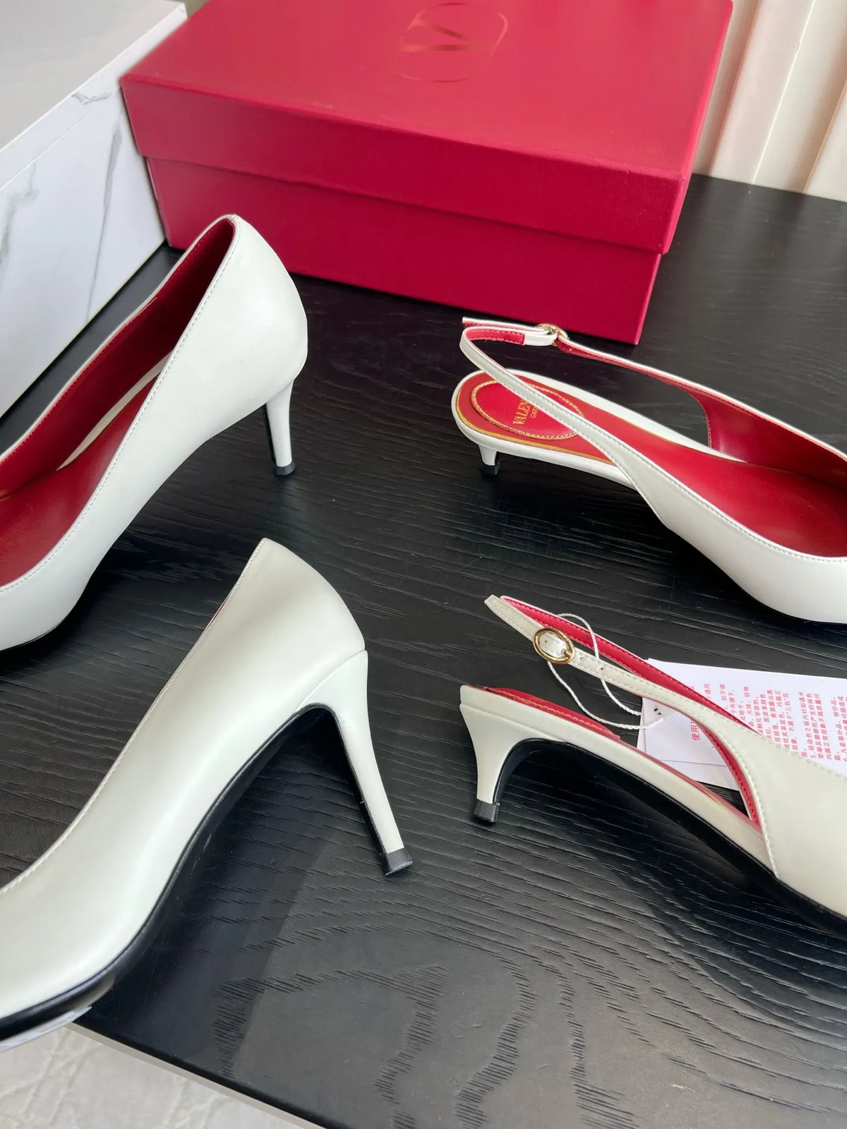 VAL Women's Valentin Heart Pointed Heels