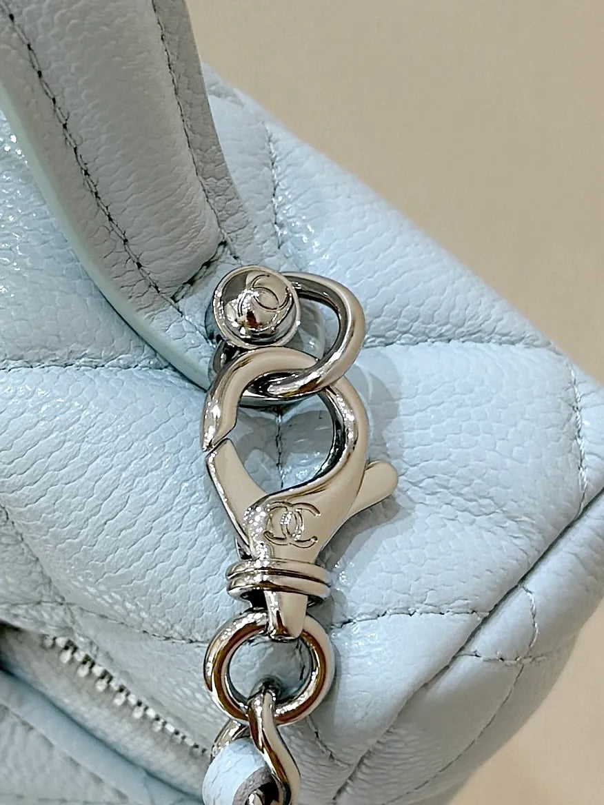 Vanity with Chain AP4854