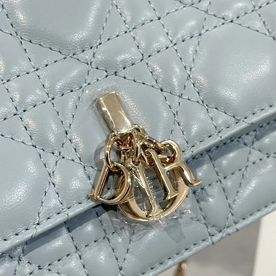 WOC Pearl Chain Shoulder Bag Cloud Blue 135441