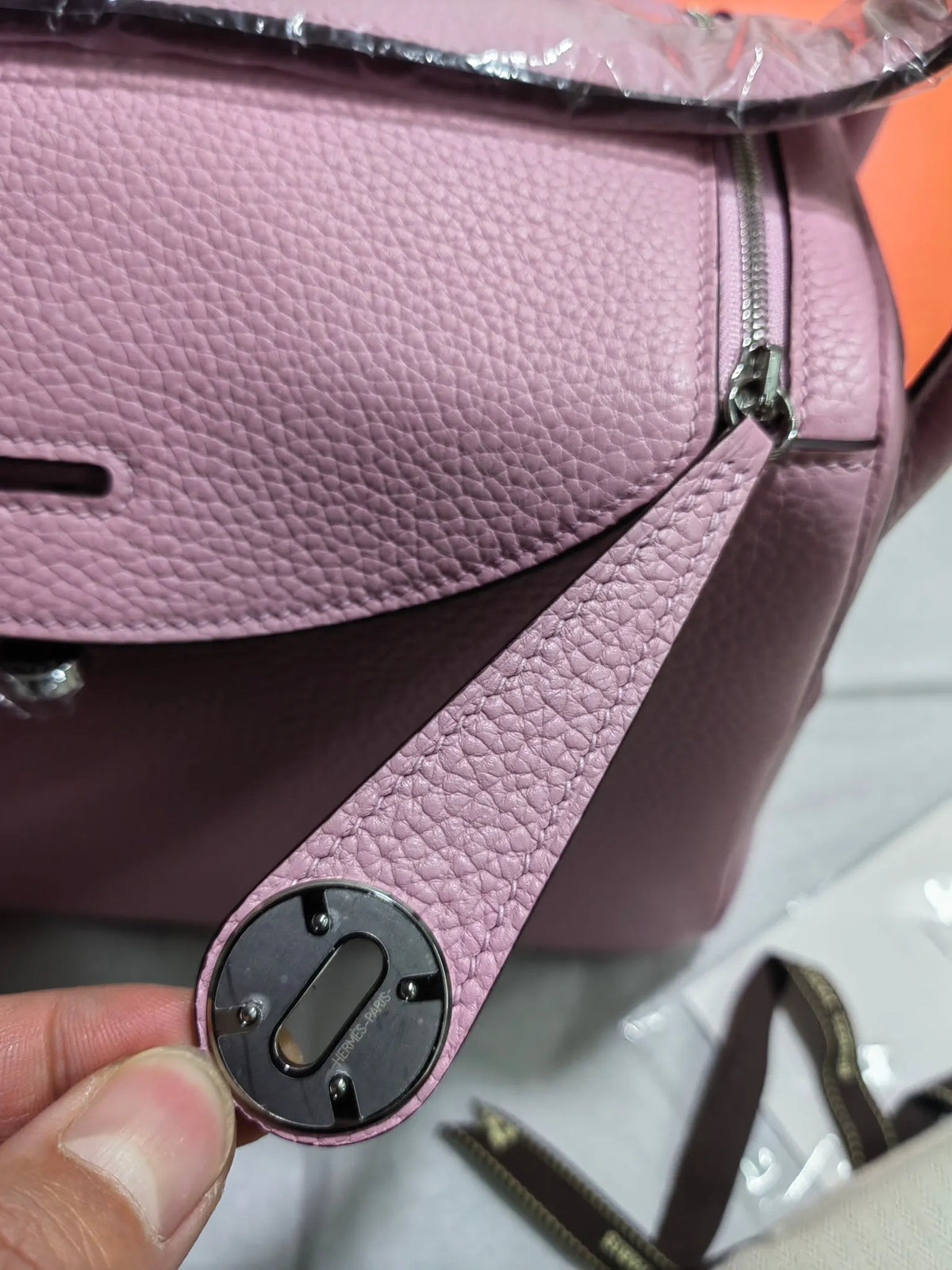 Women's 10.2 in Leather Handbag