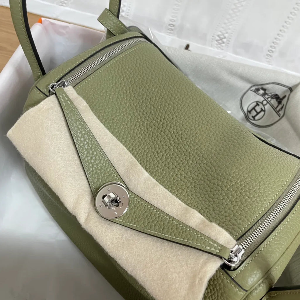 Women's 10.2 in Leather Handbag