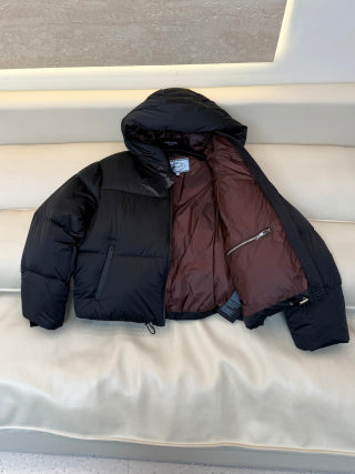 Women's 90% White Goose Down Short Puffer Jacket